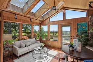 10725 Oak Dr SE, Salem, OR 97306 - Photo 17
