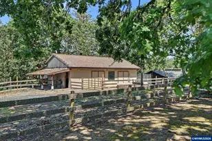 10725 Oak Dr SE, Salem, OR 97306 - Photo 39