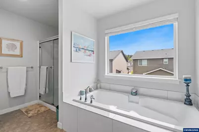 860 Maple St, Brownsville, OR 97327 - Photo 29