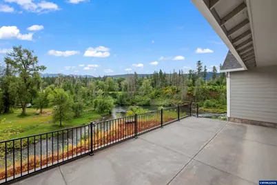 241 Dogwood Dr, Gates, OR 97346 - Photo 17