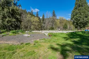 42927 Island Inn Dr, Lebanon, OR 97355 - Photo 41