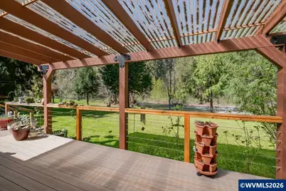 42927 Island Inn Dr, Lebanon, OR 97355 - Photo 29