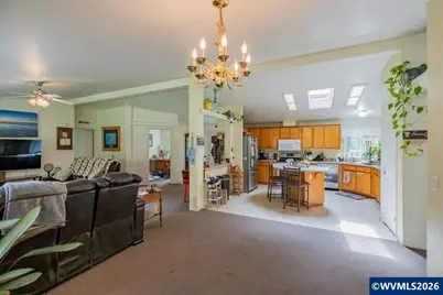 42927 Island Inn Dr, Lebanon, OR 97355 - Photo 13