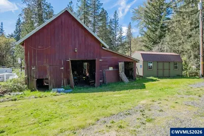 42927 Island Inn Dr, Lebanon, OR 97355 - Photo 39