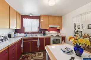 1765 Umpqua Rd, Woodburn, OR 97071 - Photo 9
