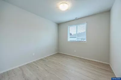 1487 Austin Av, Woodburn, OR 97071 - Photo 31