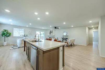 1487 Austin Av, Woodburn, OR 97071 - Photo 17