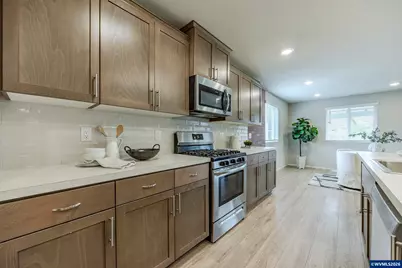 1487 Austin Av, Woodburn, OR 97071 - Photo 19