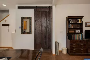 1450 NE Kerry Ct, McMinnville, OR 97128 - Photo 9