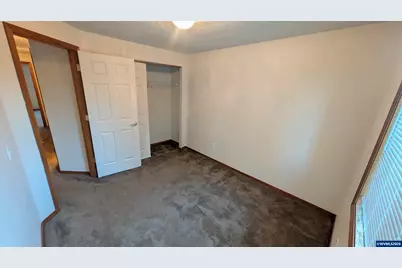 2143-2145 Dorsey Dr, Hubbard, OR 97032 - Photo 7