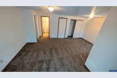 2143-2145 Dorsey Dr, Hubbard, OR 97032 - Photo 11