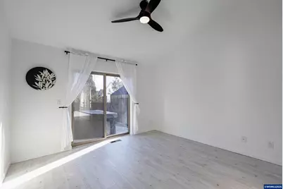 612 N 6th St, Carlton, OR 97111 - Photo 15