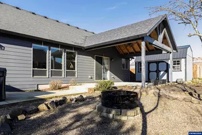 612 N 6th St, Carlton, OR 97111 - Photo 25