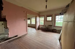 240 SE Davis St, McMinnville, OR 97128 - Photo 9