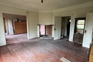 240 SE Davis St, McMinnville, OR 97128 - Photo 5
