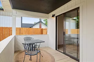 411 S 1st St, Silverton, OR 97381 - Photo 5