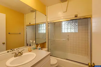540 NW 9th St, McMinnville, OR 97128 - Photo 15