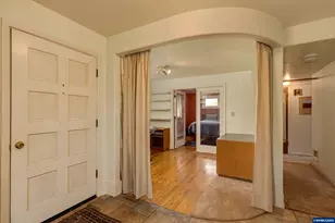 540 NW 9th St, McMinnville, OR 97128 - Photo 13