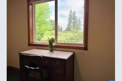 565 Shelokum Dr, Silverton, OR 93781 - Photo 27