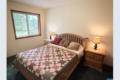 565 Shelokum Dr, Silverton, OR 93781 - Photo 29