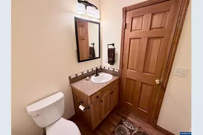 565 Shelokum Dr, Silverton, OR 93781 - Photo 15