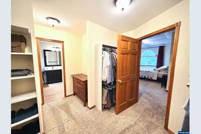 565 Shelokum Dr, Silverton, OR 93781 - Photo 21