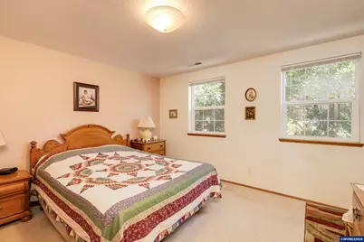 515 SE Palmer Ln, Dayton, OR 97114 - Photo 15