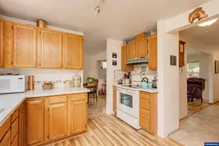 515 SE Palmer Ln, Dayton, OR 97114 - Photo 9