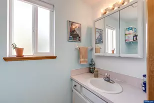 515 SE Palmer Ln, Dayton, OR 97114 - Photo 13