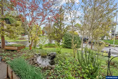 2443 SW Taylor Dr, McMinnville, OR 97128 - Photo 5