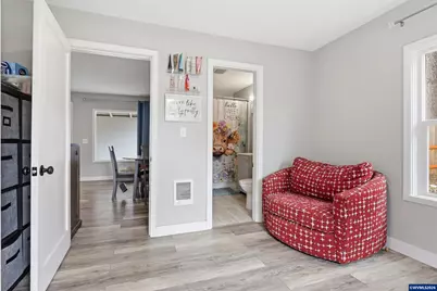 360 Wilson St S, Salem, OR 97302 - Photo 21