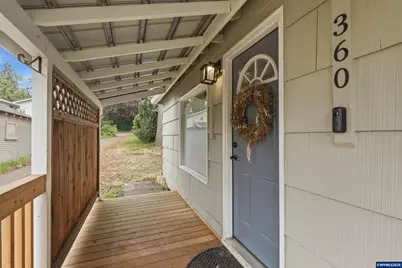 360 Wilson St S, Salem, OR 97302 - Photo 9