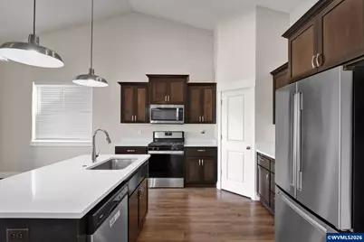 2005 Davis Rd S, Salem, OR 97306 - Photo 7