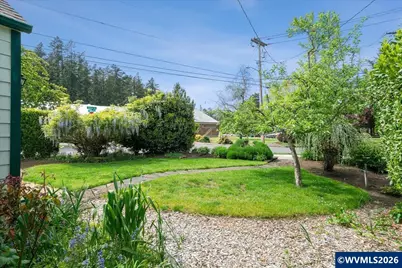 119 Wesley (605 Miller) St, Silverton, OR 97381 - Photo 33
