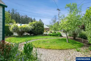 119 Wesley (605 Miller) St, Silverton, OR 97381 - Photo 33