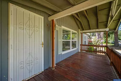 334 SE Hazel St, Mill City, OR 97360 - Photo 5