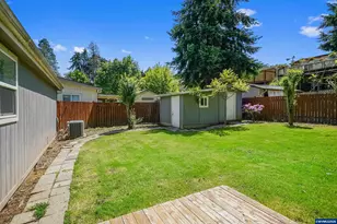 334 SE Hazel St, Mill City, OR 97360 - Photo 31