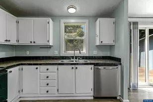 334 SE Hazel St, Mill City, OR 97360 - Photo 13