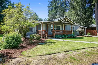 334 SE Hazel St, Mill City, OR 97360 - Photo 3