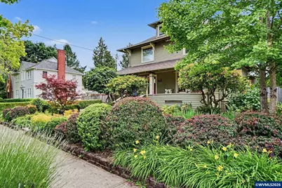 1496 Court St NE, Salem, OR 97301 - Photo 3