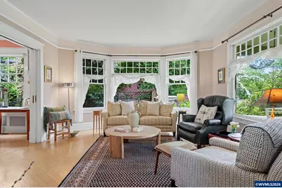 1496 Court St NE, Salem, OR 97301 - Photo 9