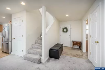 369 Pamela Ct, Jefferson, OR 97352 - Photo 9