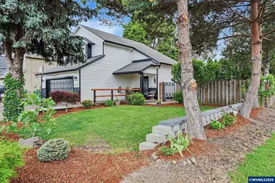 810 SE Locust St, Dundee, OR 97115 - Photo 3