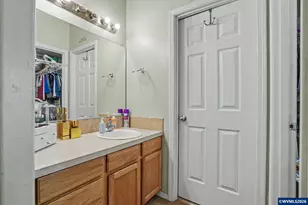 810 SE Locust St, Dundee, OR 97115 - Photo 25