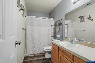 810 SE Locust St, Dundee, OR 97115 - Photo 27