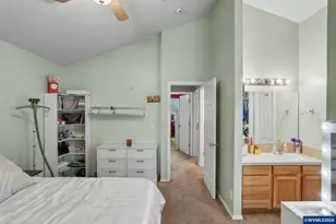 810 SE Locust St, Dundee, OR 97115 - Photo 23