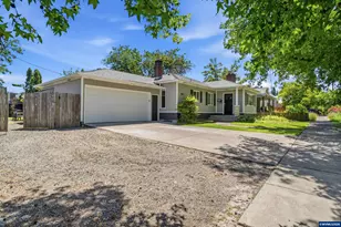 837 NW 10th St, Corvallis, OR 97330 - Photo 3