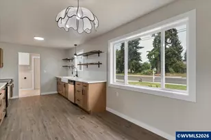 1520 S 7th St, Lebanon, OR 97355 - Photo 5