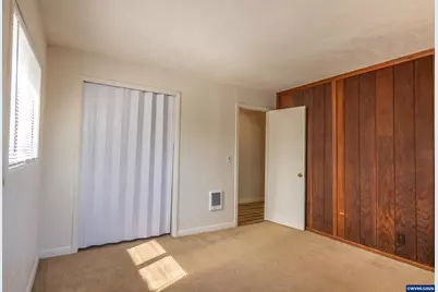 270 Gwinn St W, Monmouth, OR 97361 - Photo 11