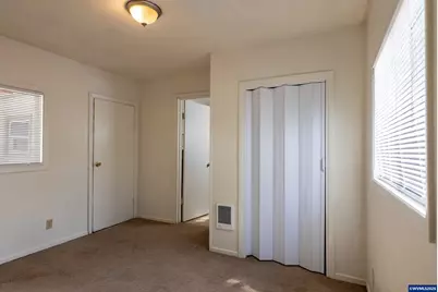 270 Gwinn St W, Monmouth, OR 97361 - Photo 13